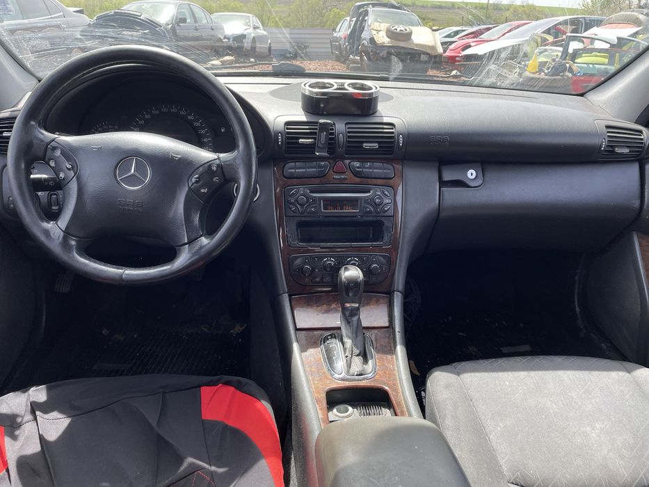 Мерцедес Ц класа 2.0 компресор автомат части