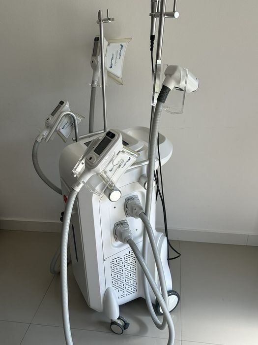 Vand Aparat Criolipoliza cu 5 manipuli. Perfect functional