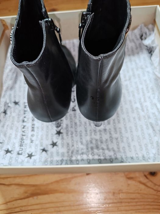 Чисто нови боти Geox естествена кожа