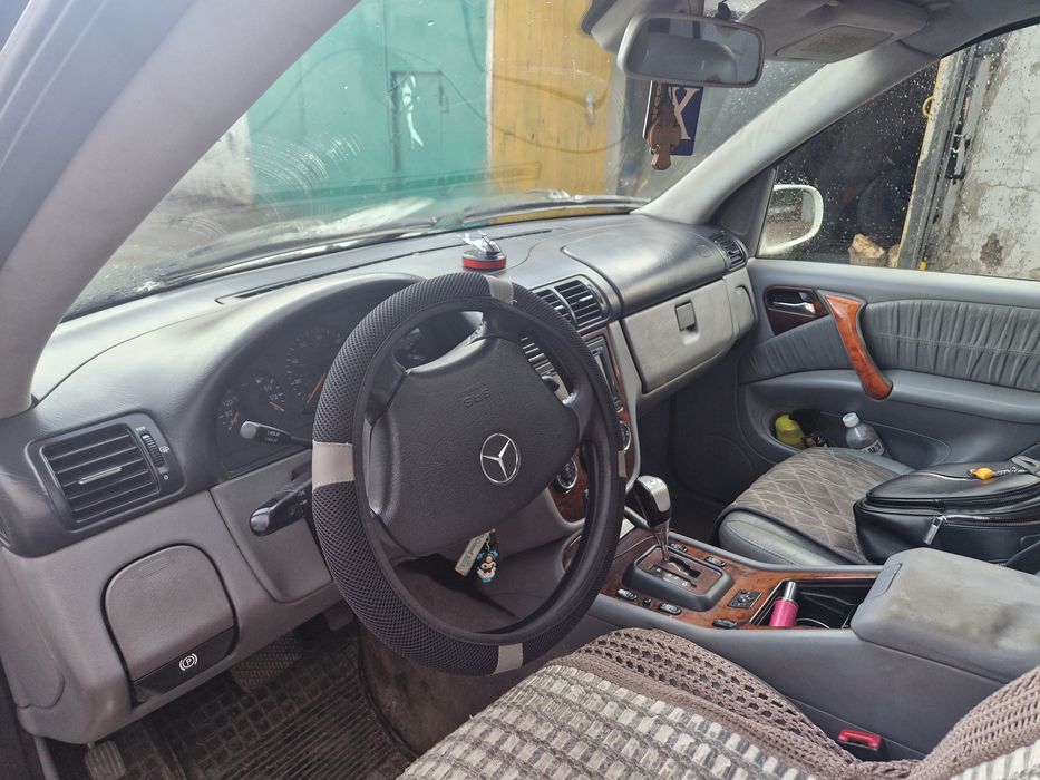 Продаю Mercedes-Benz ML 320