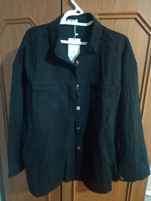 Продам женский костюм