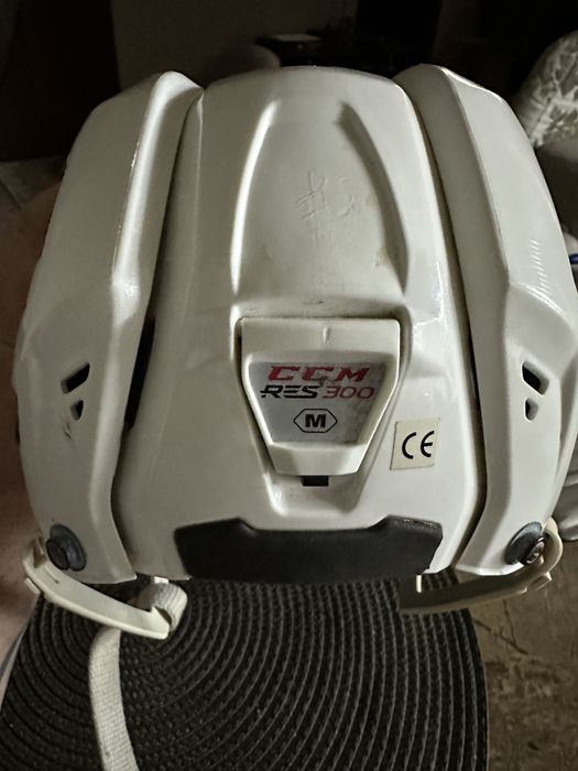 Шлем хоккейный CCM профессиональный