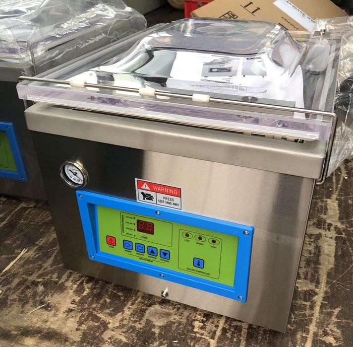 Професионални Вакуум Машина.