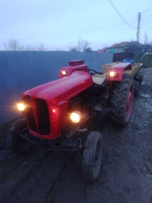 Tractor fiat 421r.