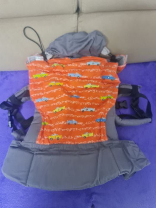 Vând marsupiu ergonomic