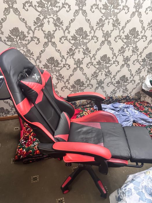 Стул игравой и для работа