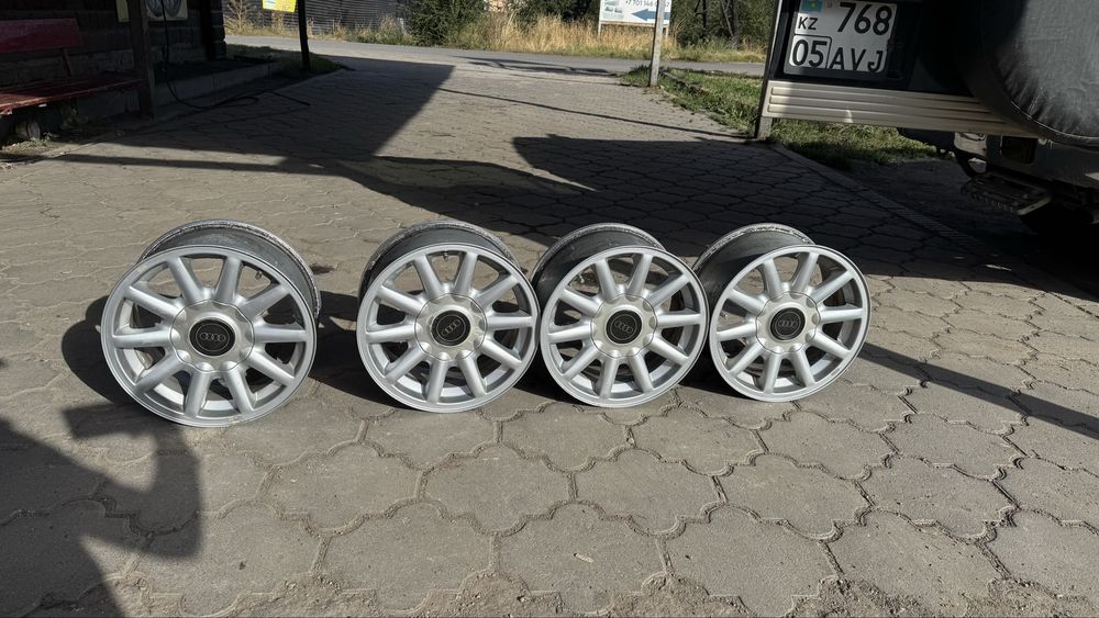Продам ромашки на ауди 5х112