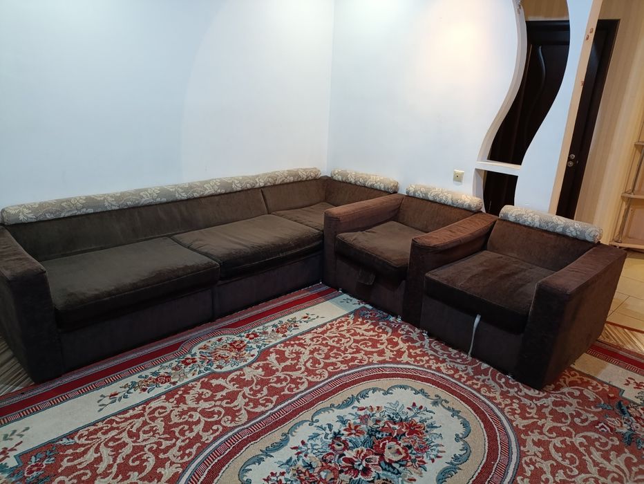 Отдам Диван Угловой!!!