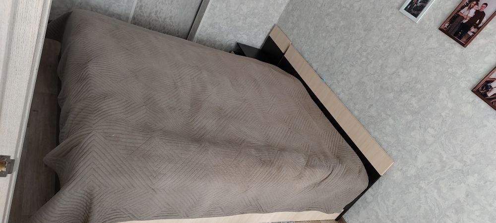 Продам двухспальную кровать