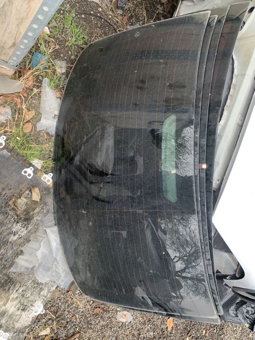 Luneta bmw e90 geam spate bmw e90