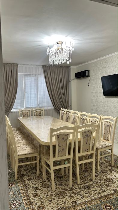 стол стулья сатылады 130 000