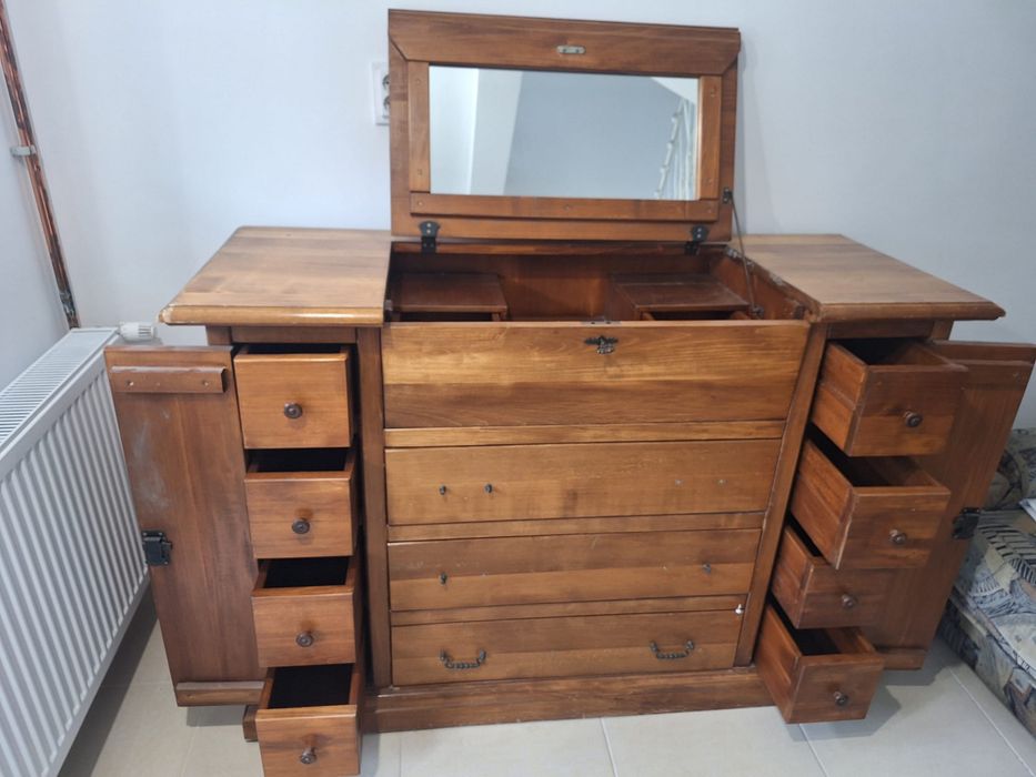 Vand mobila/dulap vintage lemn masiv nuc