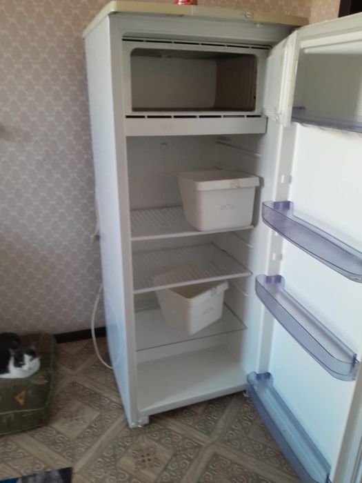 Продам холодильник