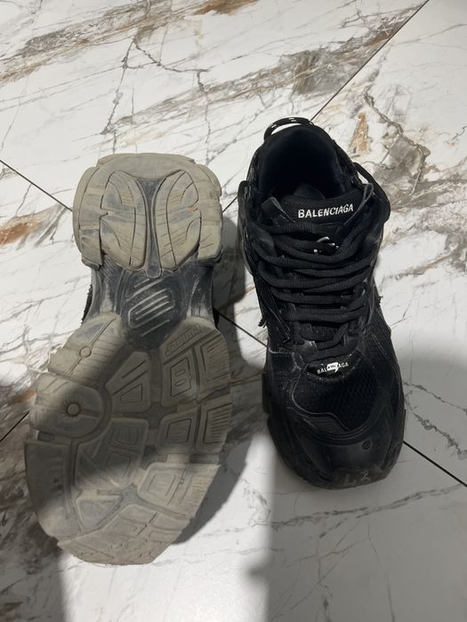 Balenciaga runner