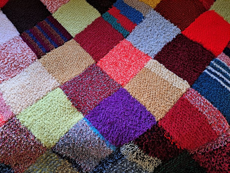 Покривки за легла 2 броя. Цветни, ръчно изработени фъкани.