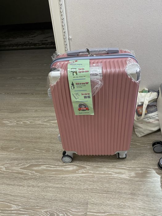 Чемоданы новые, размер S,L