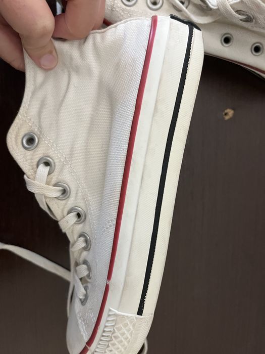 Конверсы белые хорошем состояние
