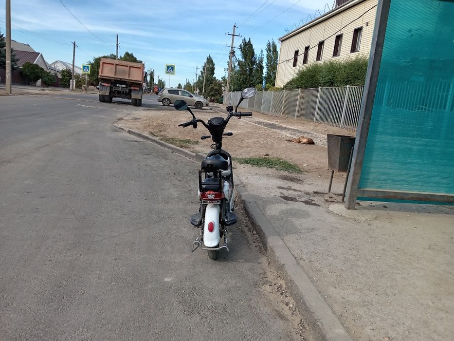 Продаю мопед скутер