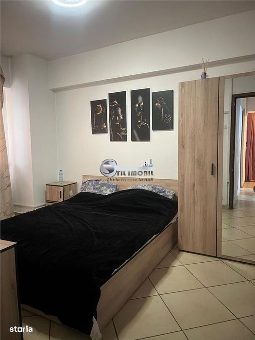 Apartament 3 camere Hala Centrala - 550 EURO