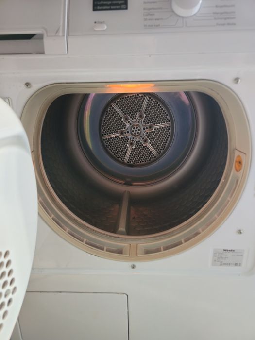 Masina uscat rufe Miele