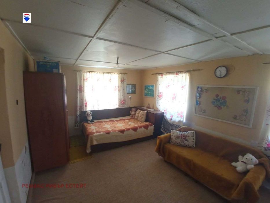 Продава се Къща в с. Батин, Област Русе - 100 кв.м за 115 €/кв.м - Снимка #13