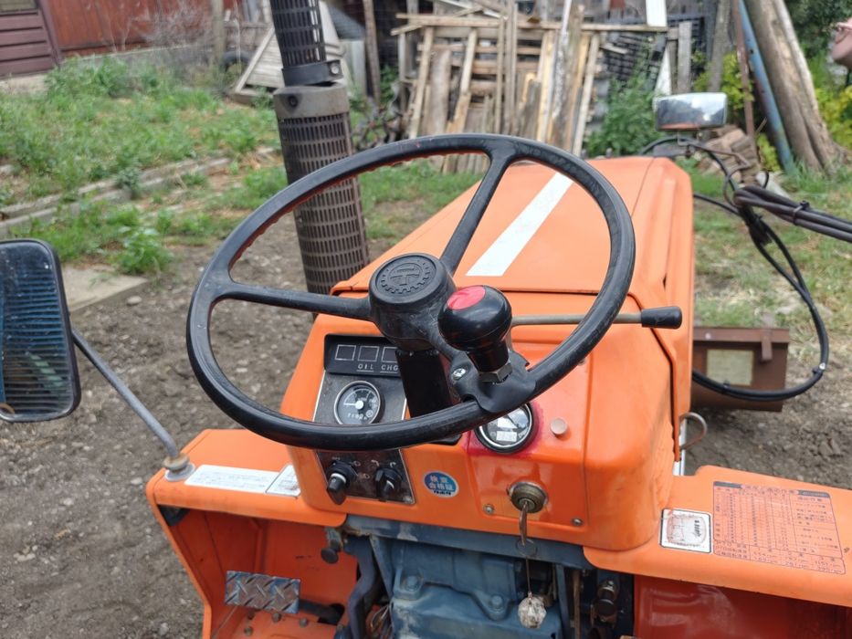 Vând tractor Kabota B1600