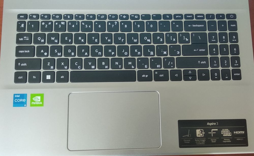 Noutbuk Acer Core-i5 12 gen yangi karobka dokument