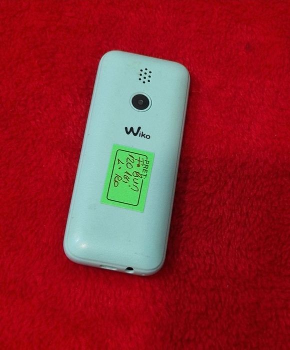 Telefon cu butoane wiko