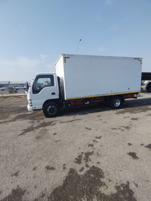 Isuzu sotiladi yili 2014