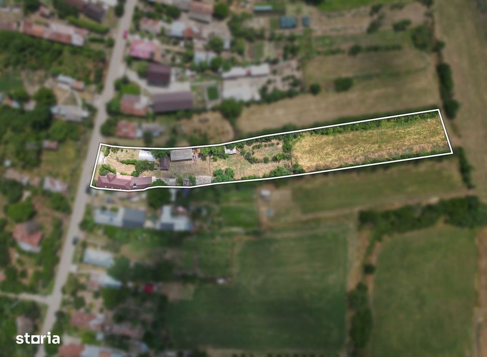 Casă de vânzare cu teren 3750 mp