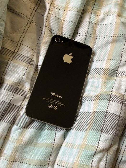 Корпус iPhone 4s