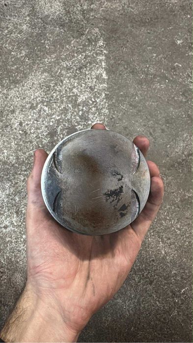 Продавам части (разчиствам гаража)