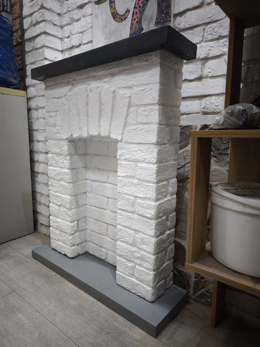 Новогодний камин-декор: тепло без огня