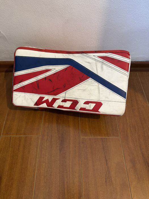 Patine Portar Hochei Bauer Supreme S29  Mărime 39 + manusa portar respins CCM