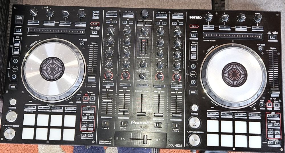 Console pioner dj DDJ-SX2