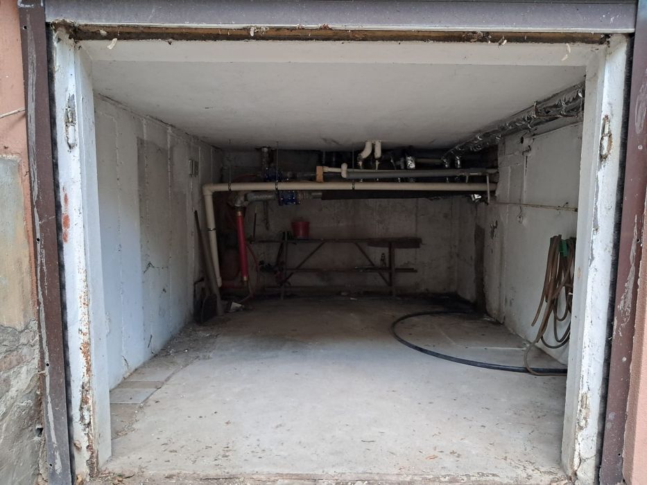 Vand garaj Ion Mihalache 321, 18 mp