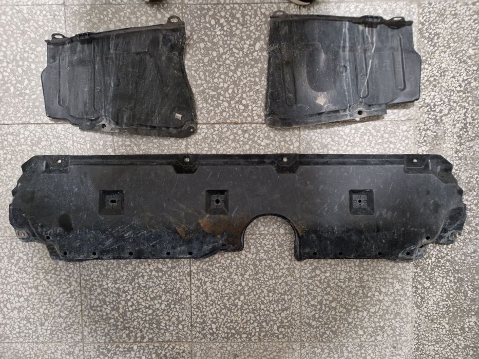 Toyota Rav4 Предна броня на части