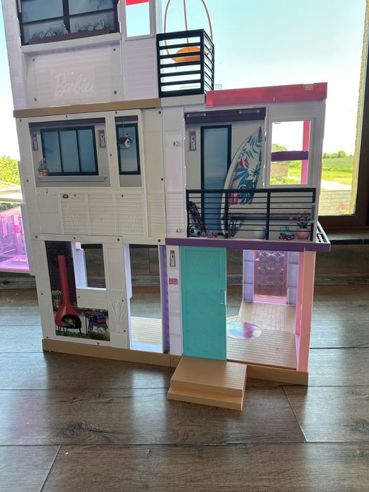 Barbie Dreamhouse, Барби Ортопедична клиника и др.