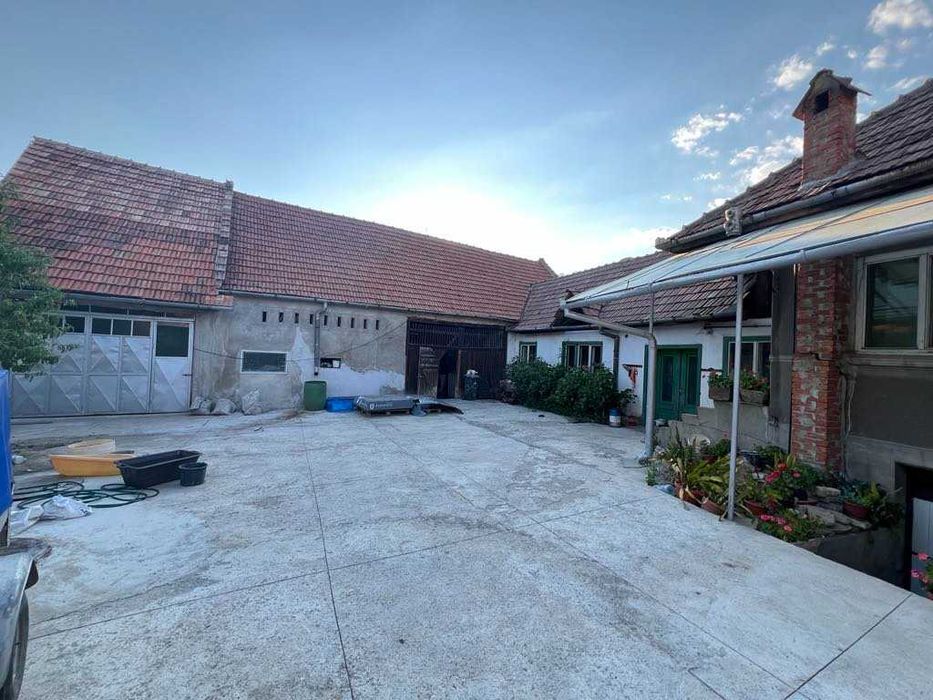 Casă de vânzare Sebeșel, jud. Alba – 8 km de Sebeș, traseu Transalpina