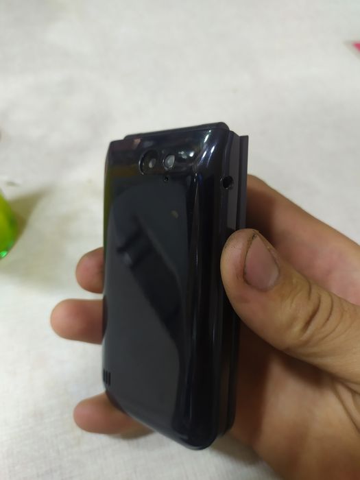 Nokia telefon sotiladi holati yangi