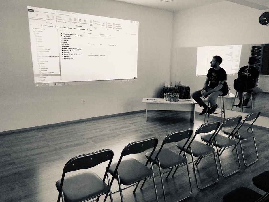 Дава се под наем Зала за събития в Велико Търново, Център -  кв.м за 39.78 € - Снимка #1