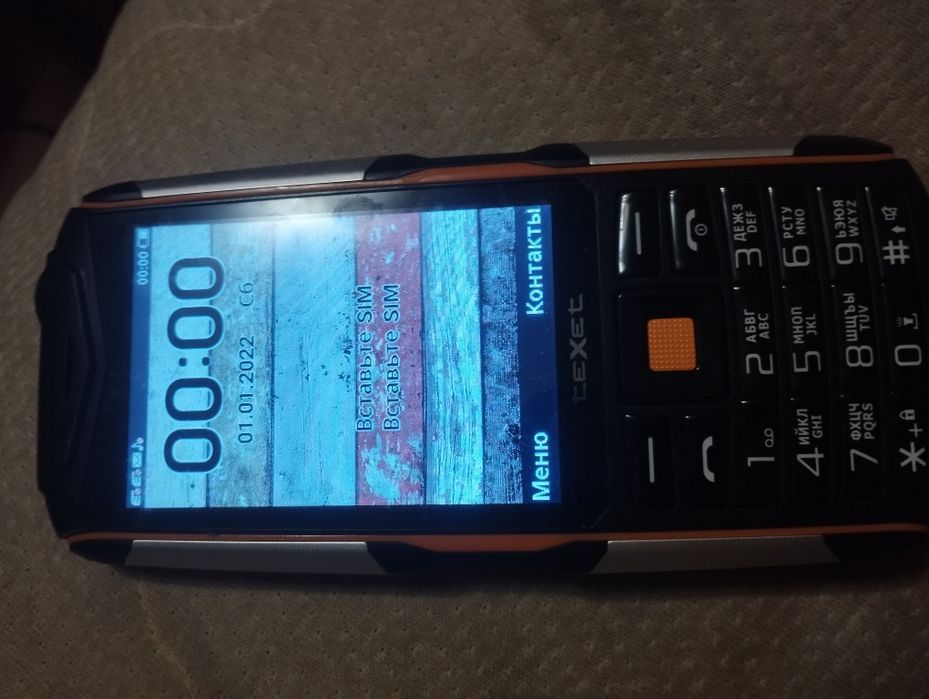 Продается кнопочный телефон texet