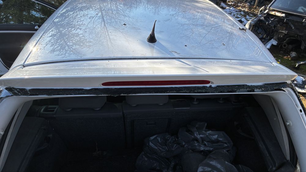 Спойлер заден капак VW Golf 5