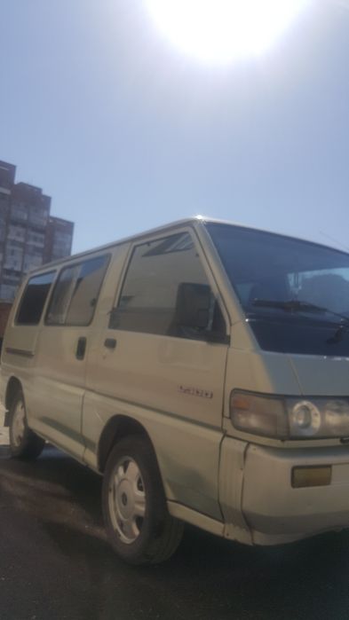 Митсубиши л300 минивен