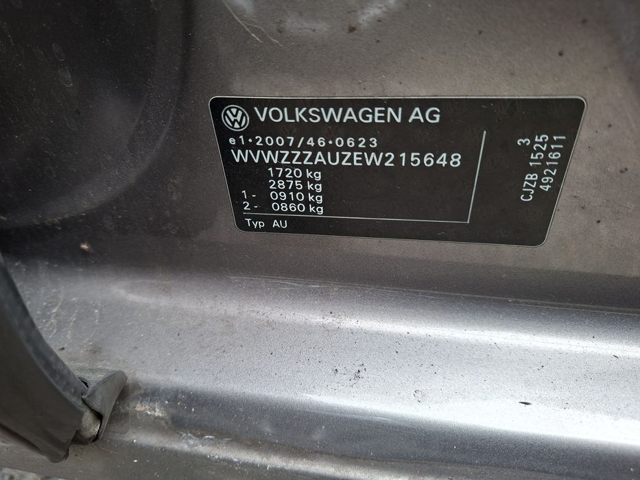 Фолксваген Голф 7  1.2 tfsi 2015 година