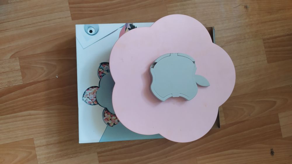 Коробка под мелочи.