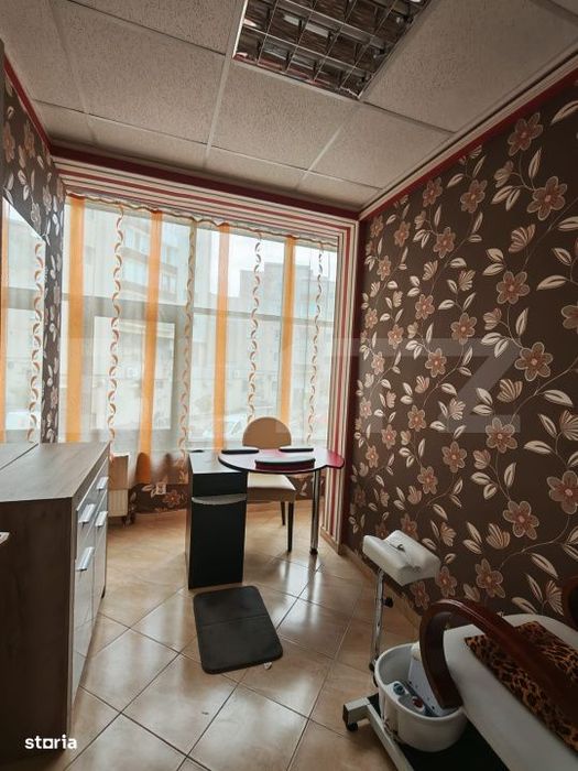 Spatiu comercial pentru salon, 70 mp, zona Centrala - Campia Turzii