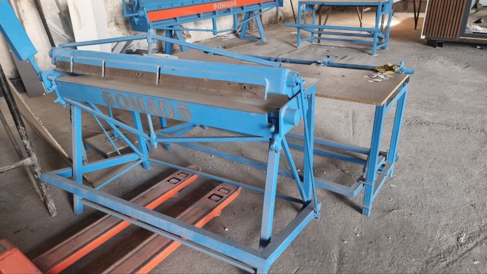 Листогибочный станок метала