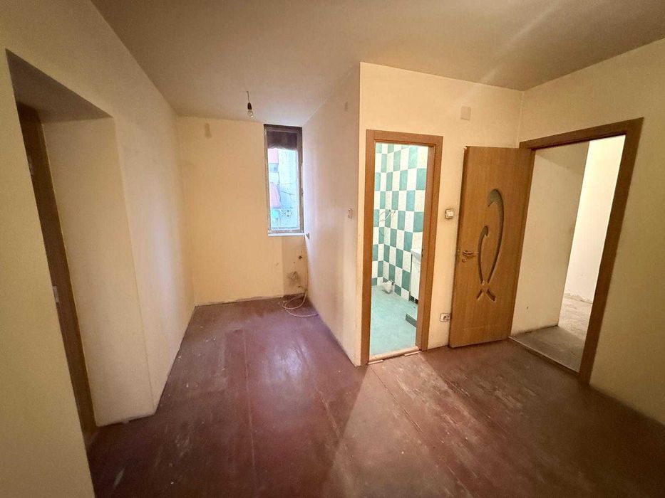 Oportunitate de INVESTIȚIE – Apartament 2 Camere – CENTRU Drobeta Turnu-Severin - Vedere 3