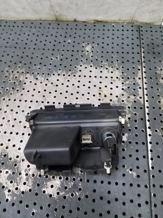 Scrumiera priza adaptor usb peugeot 208 1 ca cc 9674655277tr